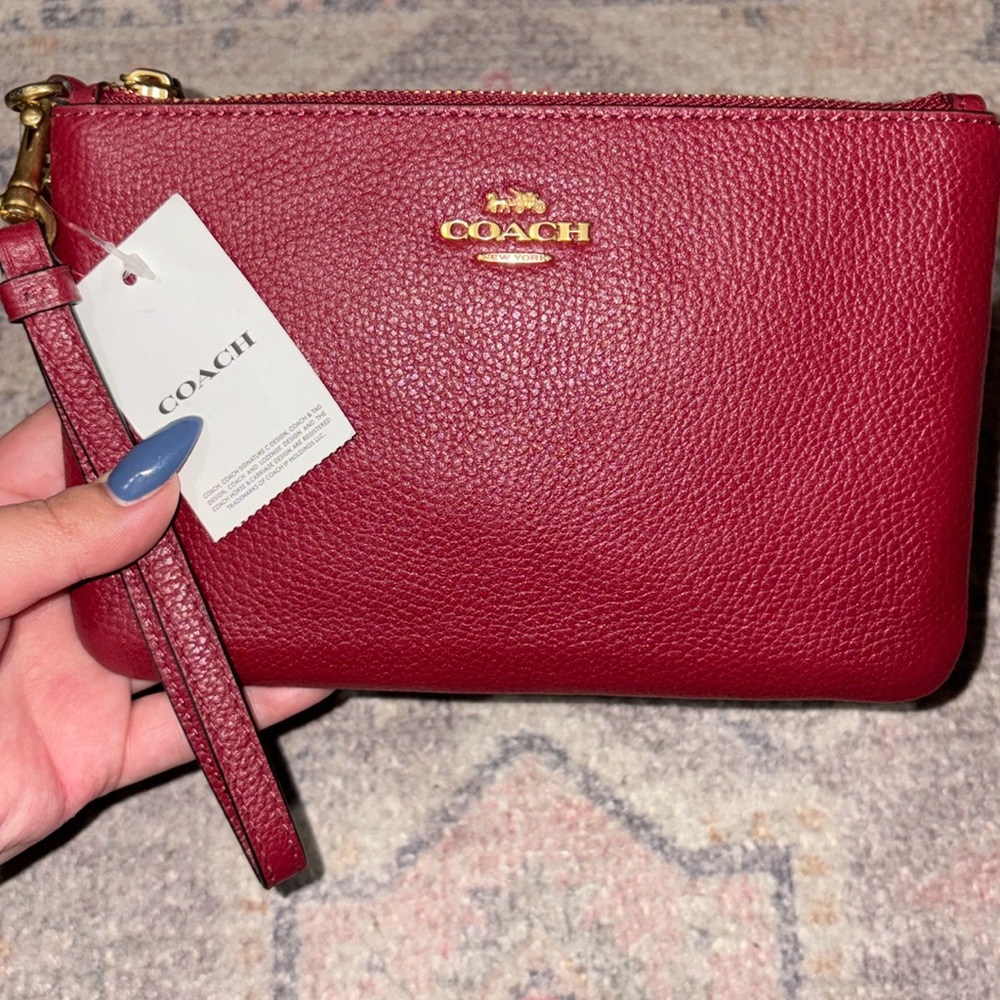 Brand New Coach Pebble Leather Small Wristlet